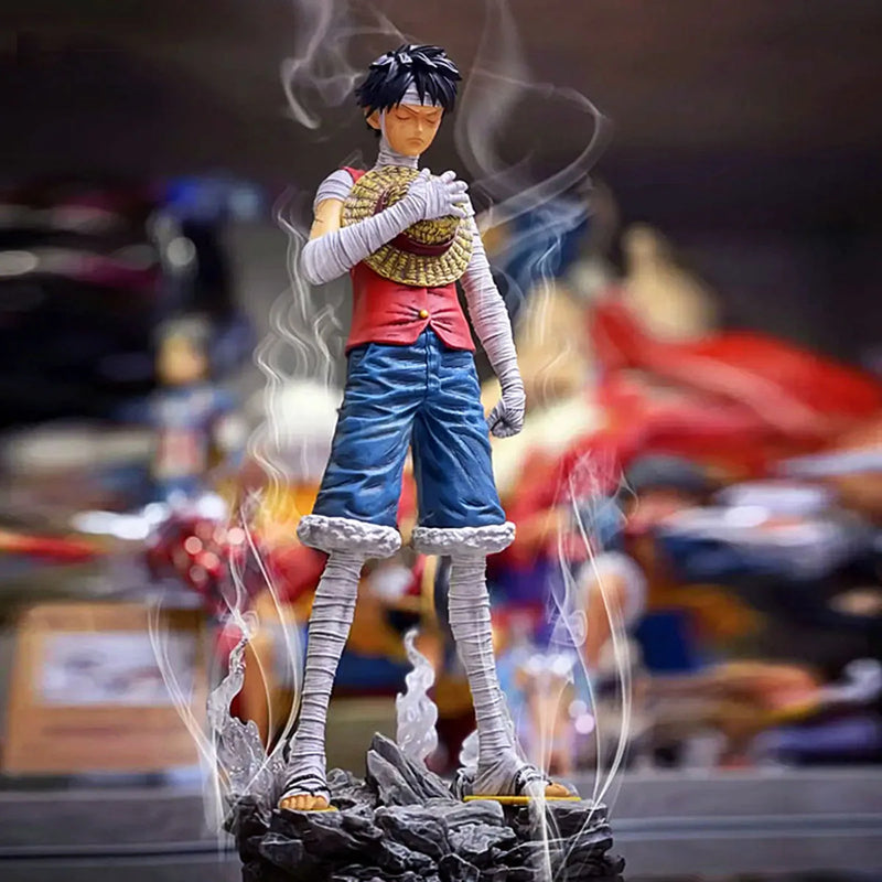 LUFFY EM MARINEFORD ACTION FIGURE